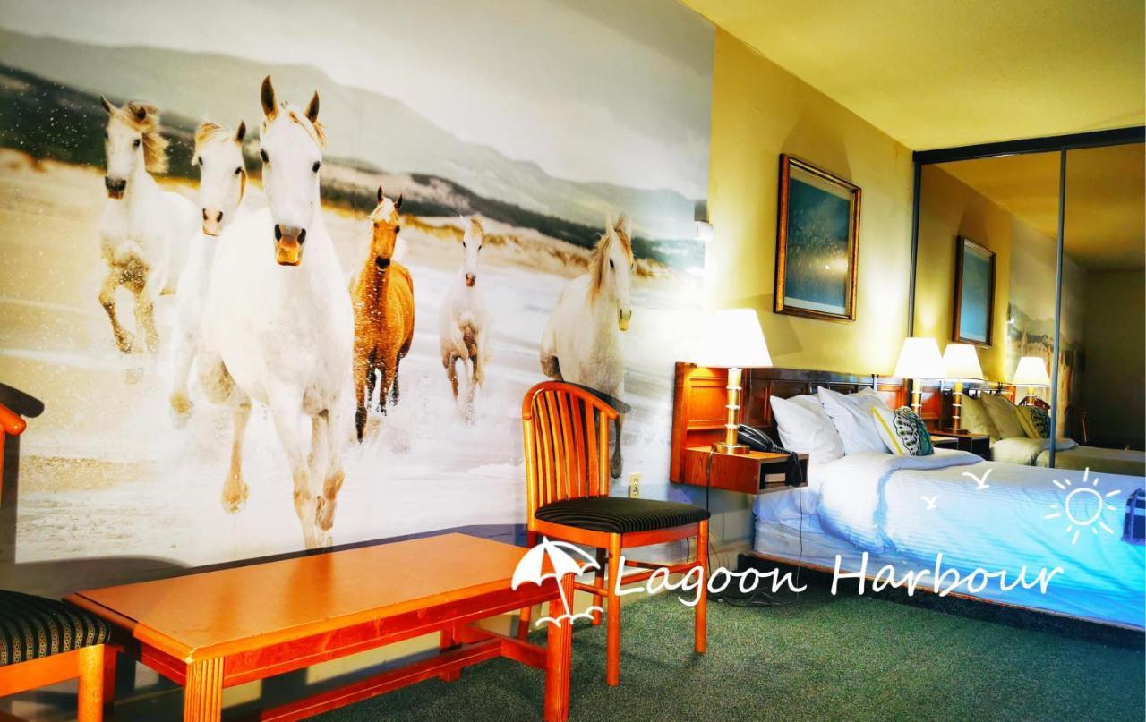 Lagoon Harbour Resort & Hotel Orillia Bagian luar foto
