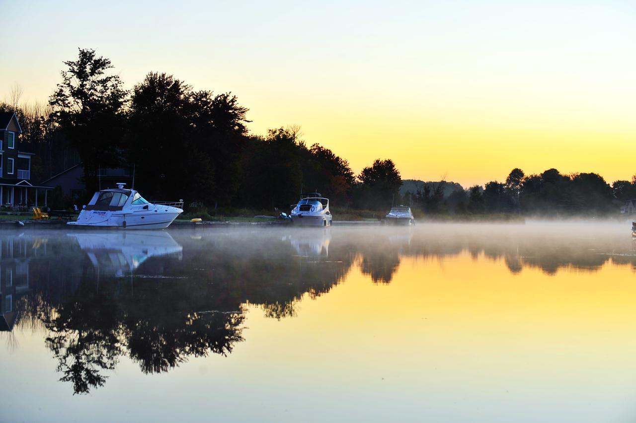 Lagoon Harbour Resort & Hotel Orillia Bagian luar foto